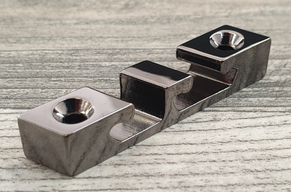 Sandberg Stringretainer 4, Gunmetal (Pearlblack)